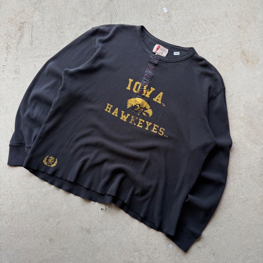 Y2K Mens Izod Collegiate Iowa Hawkeyes Waffle Knit Henley Thermal Shirt M